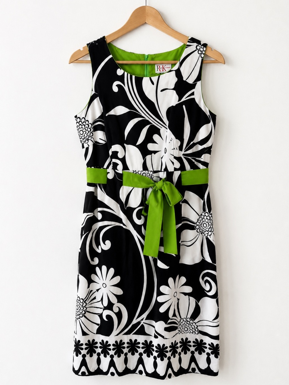 R&K Black White Floral Dress with Green Accents – Size 10